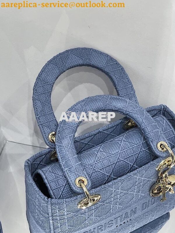 Replica Dior Medium Cloud Blue Lady D-Lite Bag Embroidered Cannage Bag 6