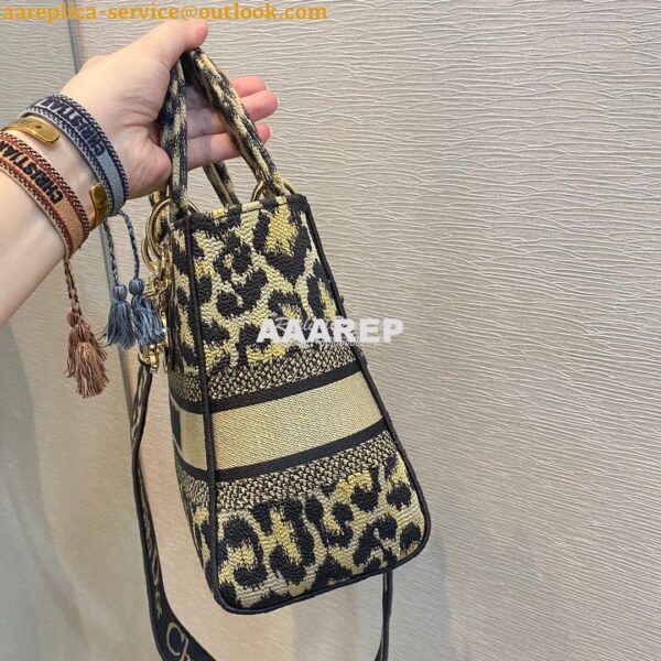 Replica Dior Medium Lady D-Lite Bag Beige Multicolor Mizza Embroidery 5