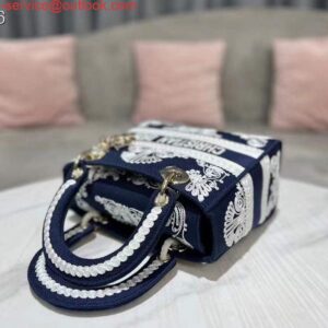 Replica Dior M0565 Medium Lady D-Life Bag Blue and White Cornely-Effect Embroidery 2