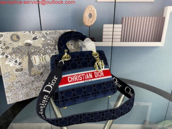 Replica Dior M0565 Medium Lady D-Life Bag Navy Blue Embroidery with Red 5