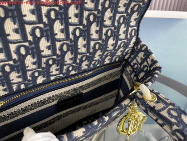 Replica Dior M0565 Medium Lady D-Life Bag Oblique Jacquard Navy Blue 10