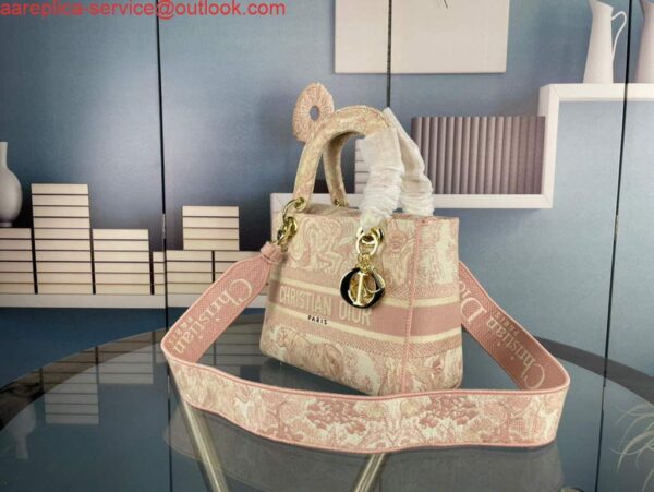 Replica Dior M0565 Medium Lady D-Life Bag Pink Toile de Jouy Embroidery