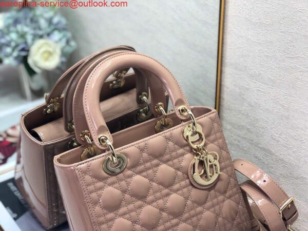 Replica Dior M0565 Medium Lady Dior Patent Cannage Calfskin Bag Light Pink 4