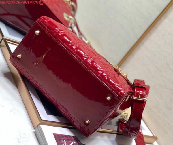 Replica Dior M0565 Medium Lady Dior Patent Cannage Calfskin Bag Red 8