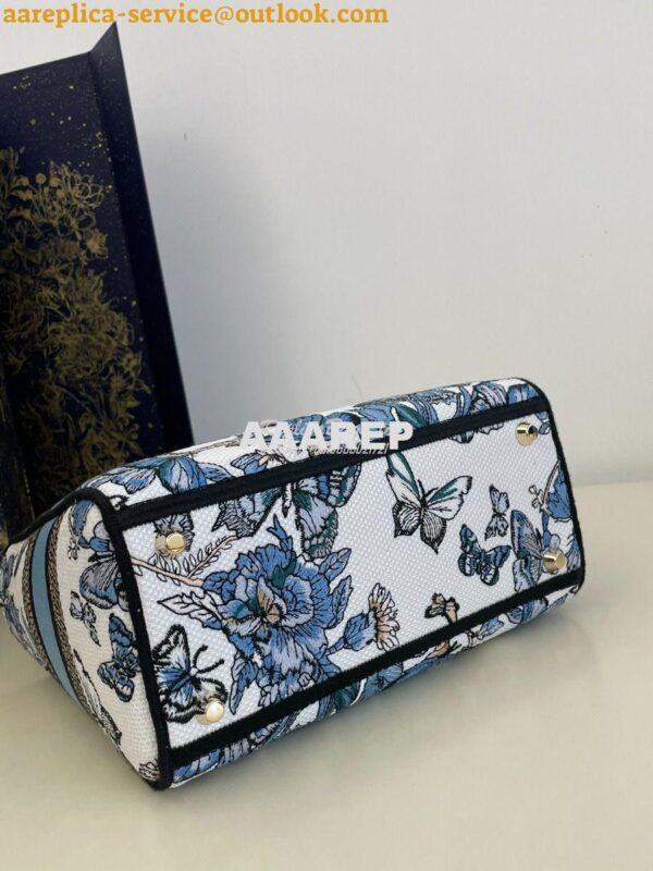 Replica Dior Medium Lady D-Lite Bag White and Pastel Midnight Blue Toi 8