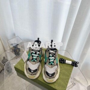 Replica Gucci x Balenciaga Men Women's The Hacker Project Triple S Sne 2