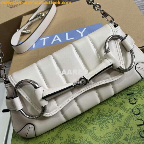 Replica Gucci 764339 Gucci Horsebit Chain Small Shoulder Bag White 4