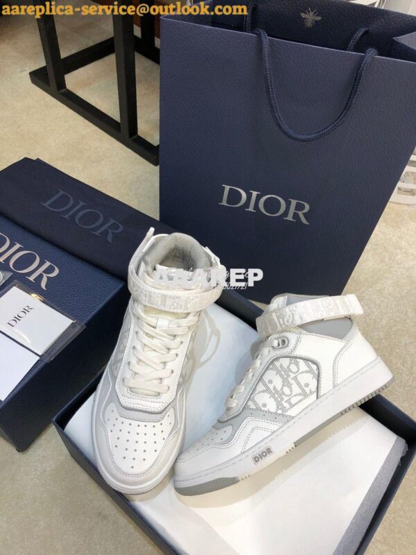 Replica Dior B27 High-Top Sneaker 3SH132 White and Gray Smooth Calfski 12