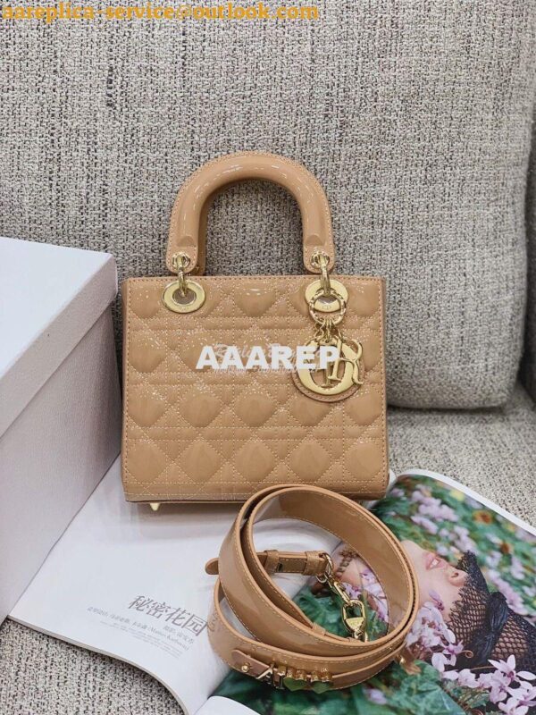 Replica Dior My ABCdior Lady Dior Bag in Patent Calfskin M0538 Beige 4