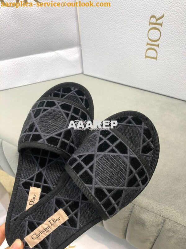 Replica Dior Chez Moi Slide Cannage Embroidered Velvet KCQ488 Black 4