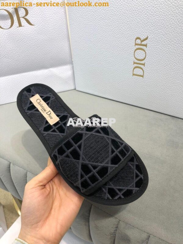 Replica Dior Chez Moi Slide Cannage Embroidered Velvet KCQ488 Black 5