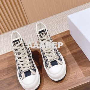 Replica Dior Walk'n'Dior High-top Platform Sneaker KCK382P T05 2