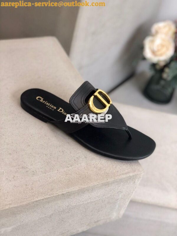 Replica Dior 30 Montaigne Flat Thong KCQ386 Black 5