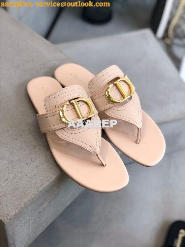 Replica Dior 30 Montaigne Flat Thong KCQ386 Nude 4