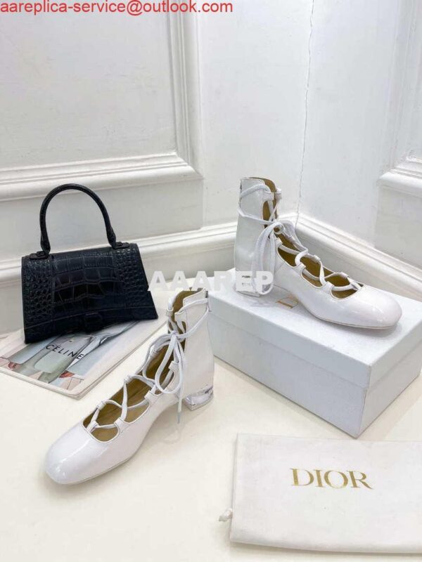 Replica Dior Women‘s KDI760VNI ARTY lace-up ankle boots in white patent and calfskin 3