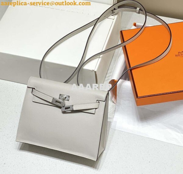 Replica Hermes Evercolor Kelly Danse II 22cm Leather Crossbody Bag H20373 Light Gray Silver 5