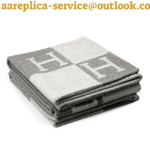 Replica Hermes Avalon Vibration Throw Blanket in Grey Wool and Cashmere 2