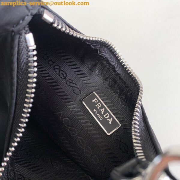 Replica Prada Re-Edition 2005 Shoulder Bag In Black Raffia 11