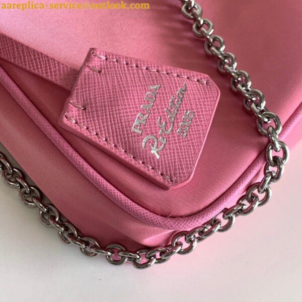 Replica Prada Re-Edition 2005 Shoulder Bag In Pink Raffia 10