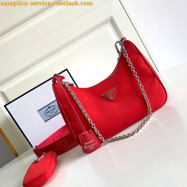 Replica Prada Re-Edition 2005 Shoulder Bag In Red Re-Nylon 5