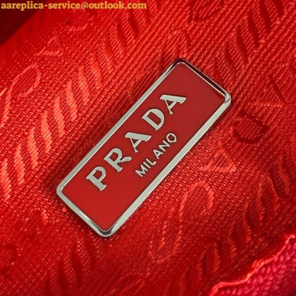 Replica Prada Re-Edition 2005 Shoulder Bag In Red Re-Nylon 11