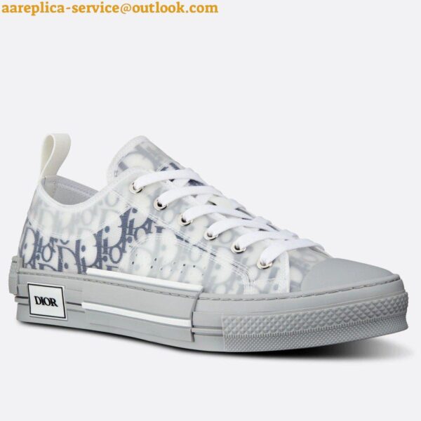 Replica Dior Men's B23 Low-top Sneakers In White and Blue Oblique Canvas 3