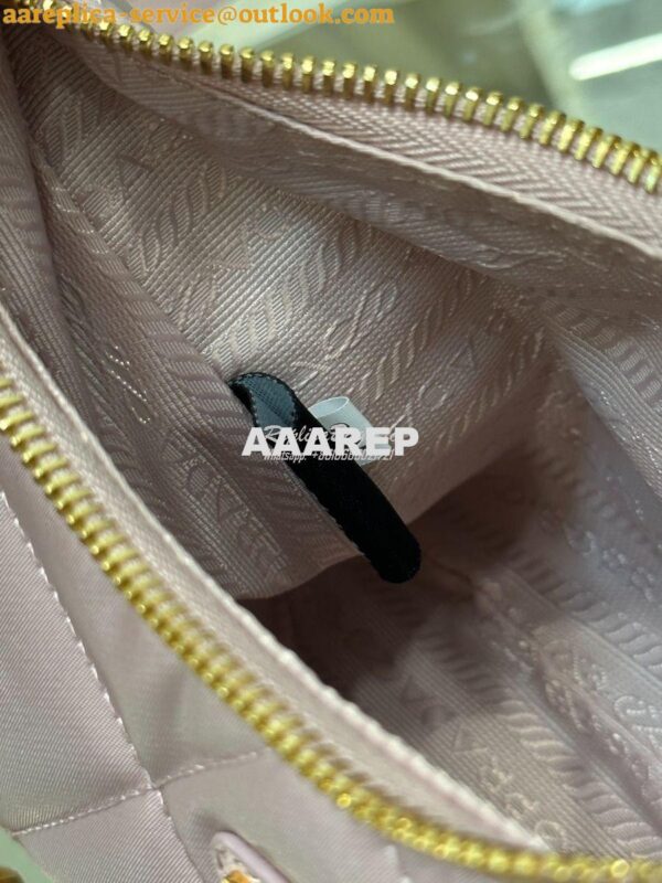 Replica Prada Re-Edition 1995 Chaîne Re-Nylon mini-bag 1BC204 Alabaste 11
