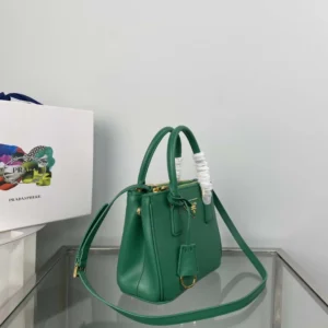 Replica Prada 1BA906 Prada Galleria Saffiano leather mini-bag Green 2