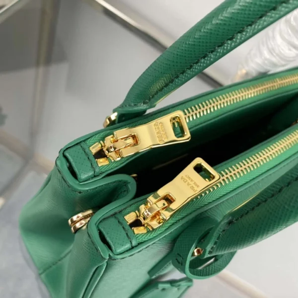 Replica Prada 1BA906 Prada Galleria Saffiano leather mini-bag Green 5