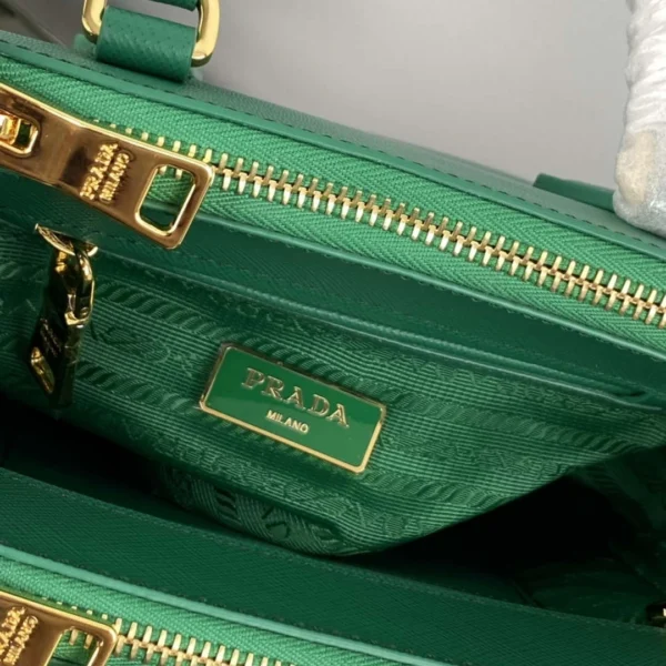 Replica Prada 1BA906 Prada Galleria Saffiano leather mini-bag Green 10