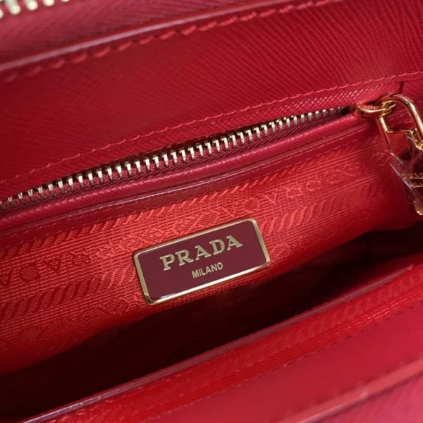 Replica Prada 1BA906 Prada Galleria Saffiano leather mini-bag Red 10