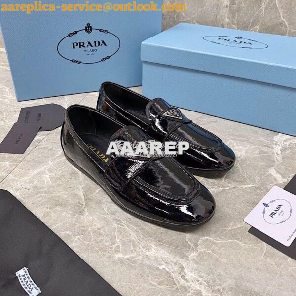 Replica Prada Patent Leather Loafers 1D262M Black 3