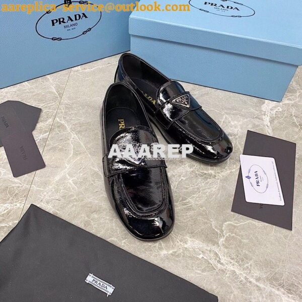 Replica Prada Patent Leather Loafers 1D262M Black 3