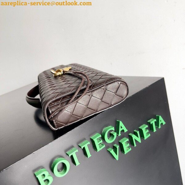 Replica Bottega Veneta Andiamo Clutch with Handle in Fondant Intrecciato Lambskin 7