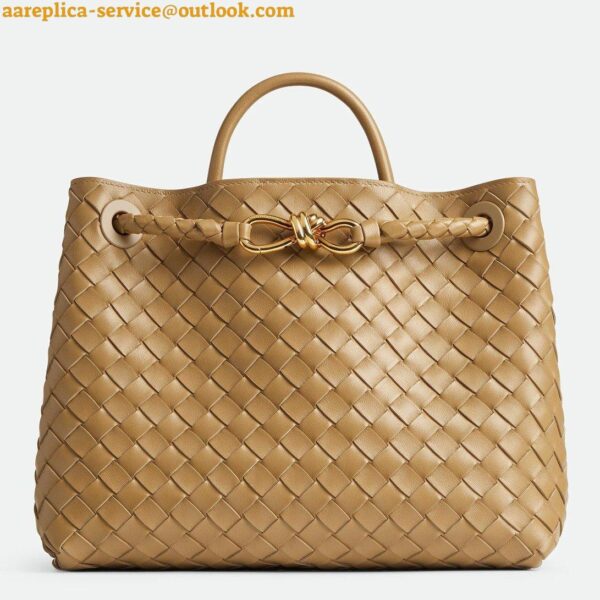 Replica Bottega Veneta Medium Andiamo Bag In Praline Intrecciato Lambskin