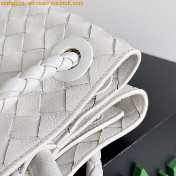 Replica Bottega Veneta Medium Andiamo Bag In White Intrecciato Lambskin 11