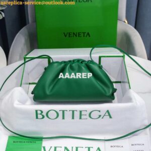 Replica Bottega Veneta 585852 BV Mini Pouch Green Bag