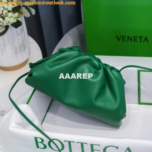 Replica Bottega Veneta 585852 BV Mini Pouch Green Bag 4