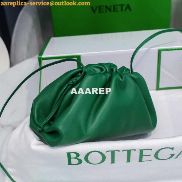 Replica Bottega Veneta 585852 BV Mini Pouch Green Bag 5