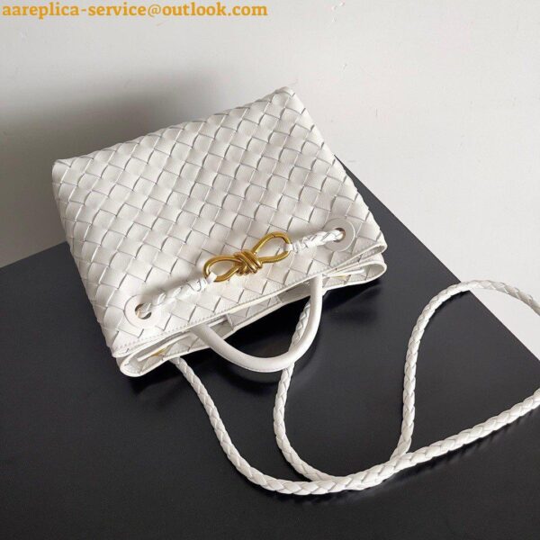 Replica Bottega Veneta Small Andiamo Bag In White Intrecciato Lambskin 7