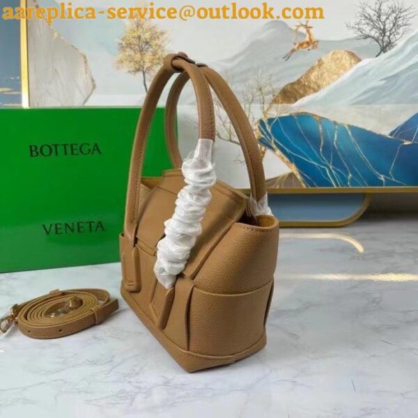 Replica Bottega Veneta Arco Mini Bag In Caramel Grained Leather 5