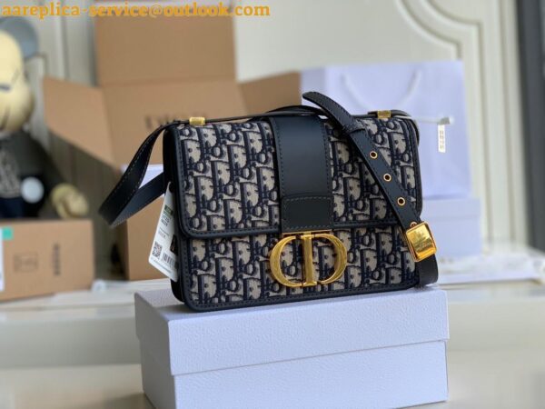 Replica Dior 30 Montaigne Medium Bag In Blue Dior Oblique Jacquard 8