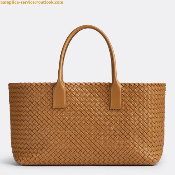 Replica Bottega Veneta Cabat Medium Bag In Caramel Intrecciato Lambskin 3