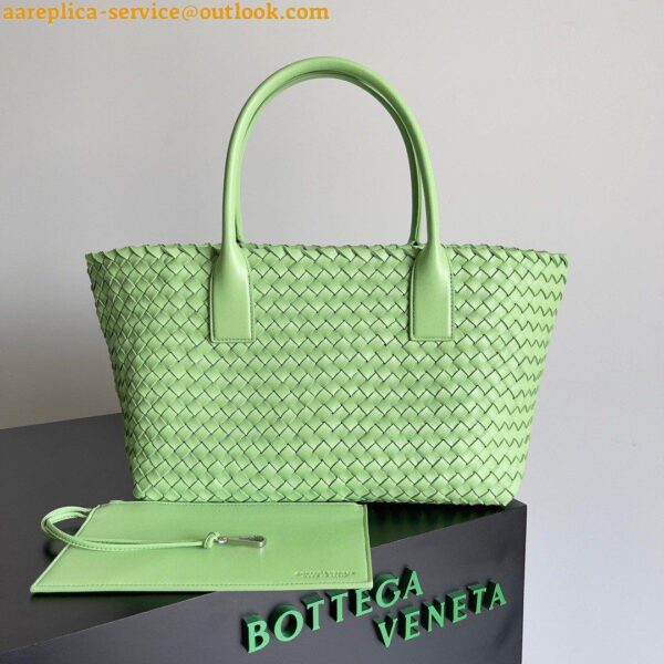 Replica Bottega Veneta Cabat Medium Bag In Pistachio Intrecciato Lambskin 10