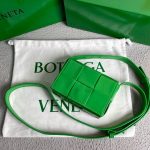 Replica Bottega Veneta BV 666688 Cassette Shoulder Bag 33993 Green 2