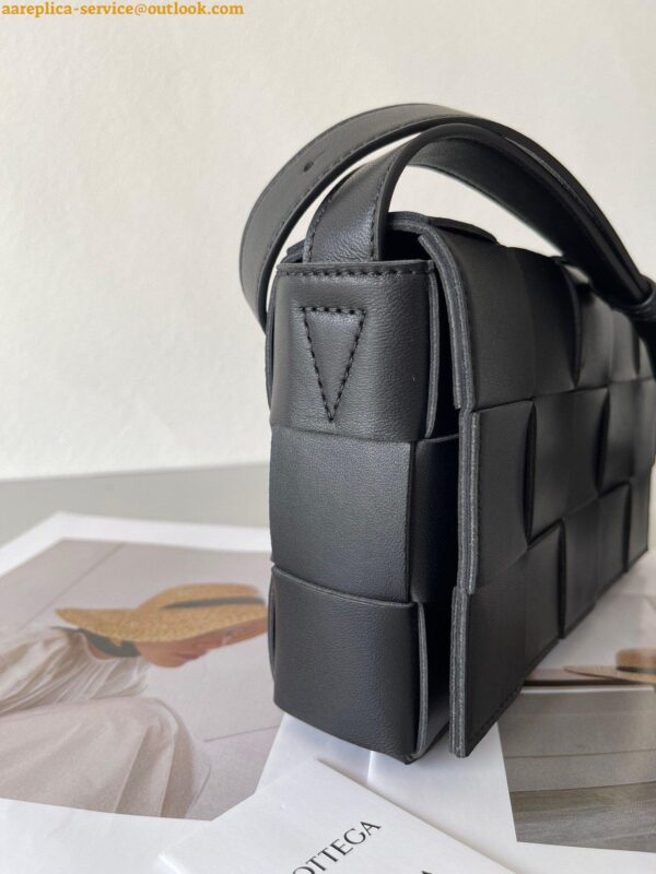 Replica Bottega Veneta Cassette Bag In Black Intreccio Lambskin 4