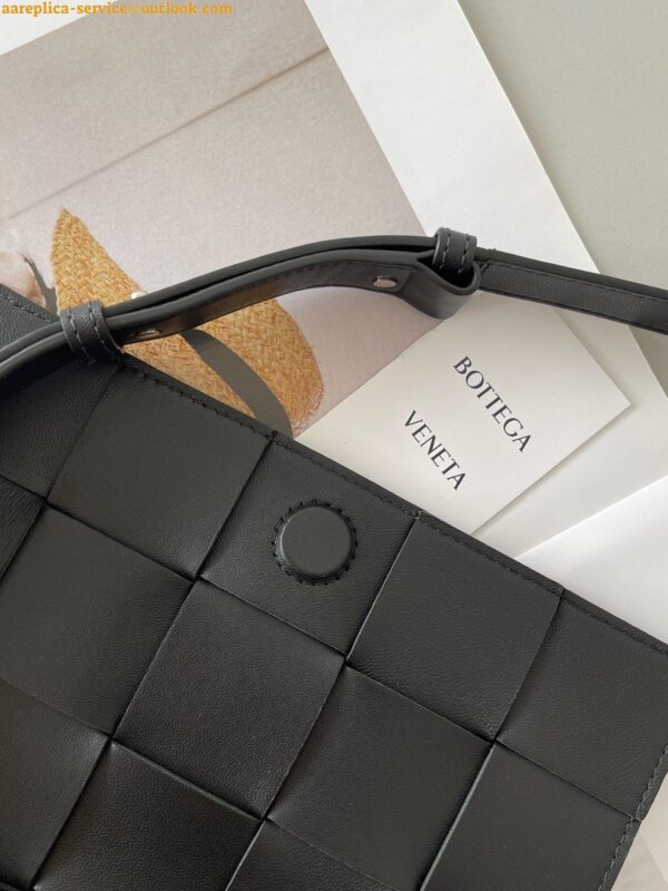 Replica Bottega Veneta Cassette Bag In Black Intreccio Lambskin 8