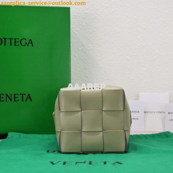 Replica Bottega Veneta BV 680218 Small Cassette Cross-Body Bucket Matcha green 5