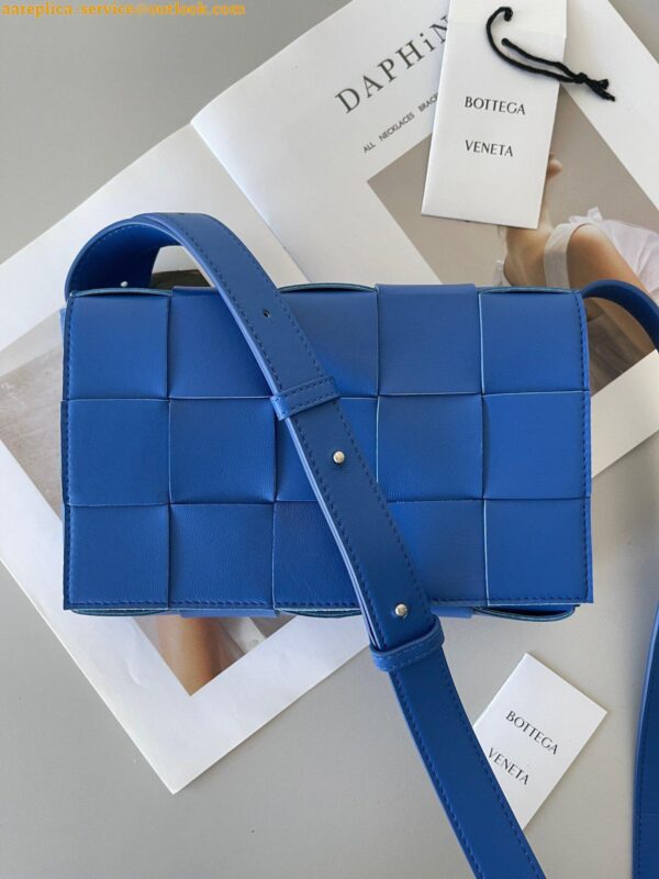 Replica Bottega Veneta Cassette Bag In Blue Intreccio Lambskin 7