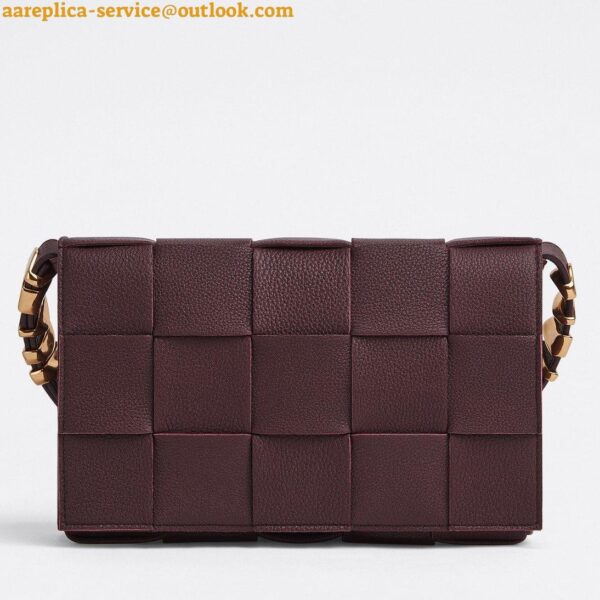 Replica Bottega Veneta Cassette Bag In Burgundy Grained Intreccio Calfskin 11